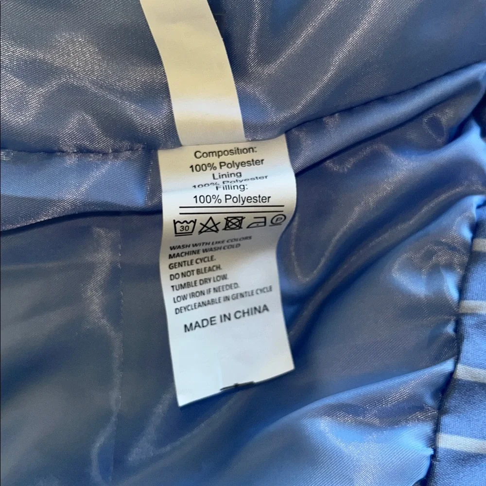 SHEIN Jacket Fashionable Striped Light Blue And White Fabric. Size Large - Picture 3 of 7